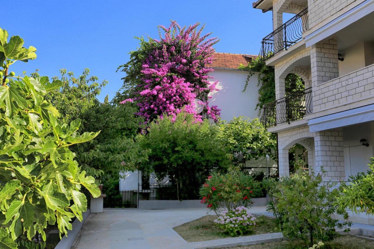 Apartments By The Sea Okrug Gornji, Ciovo - 1069 Trogir Exterior foto